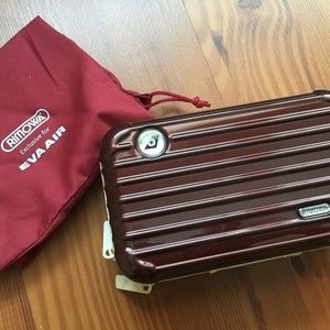 Rimowa travel kit